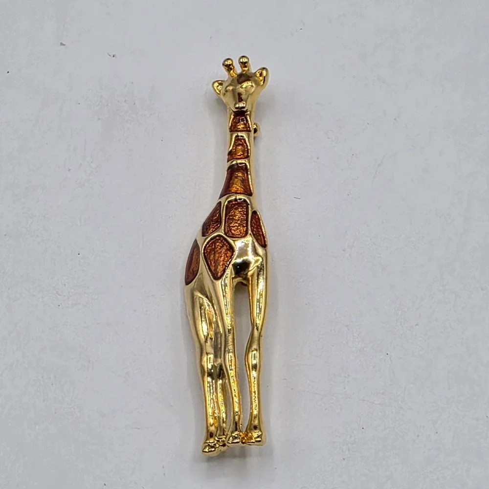 Liz Claiborne Gold Tone Giraffe‎ Brooch Amber Enamel Animal Pin LC Signed Safari